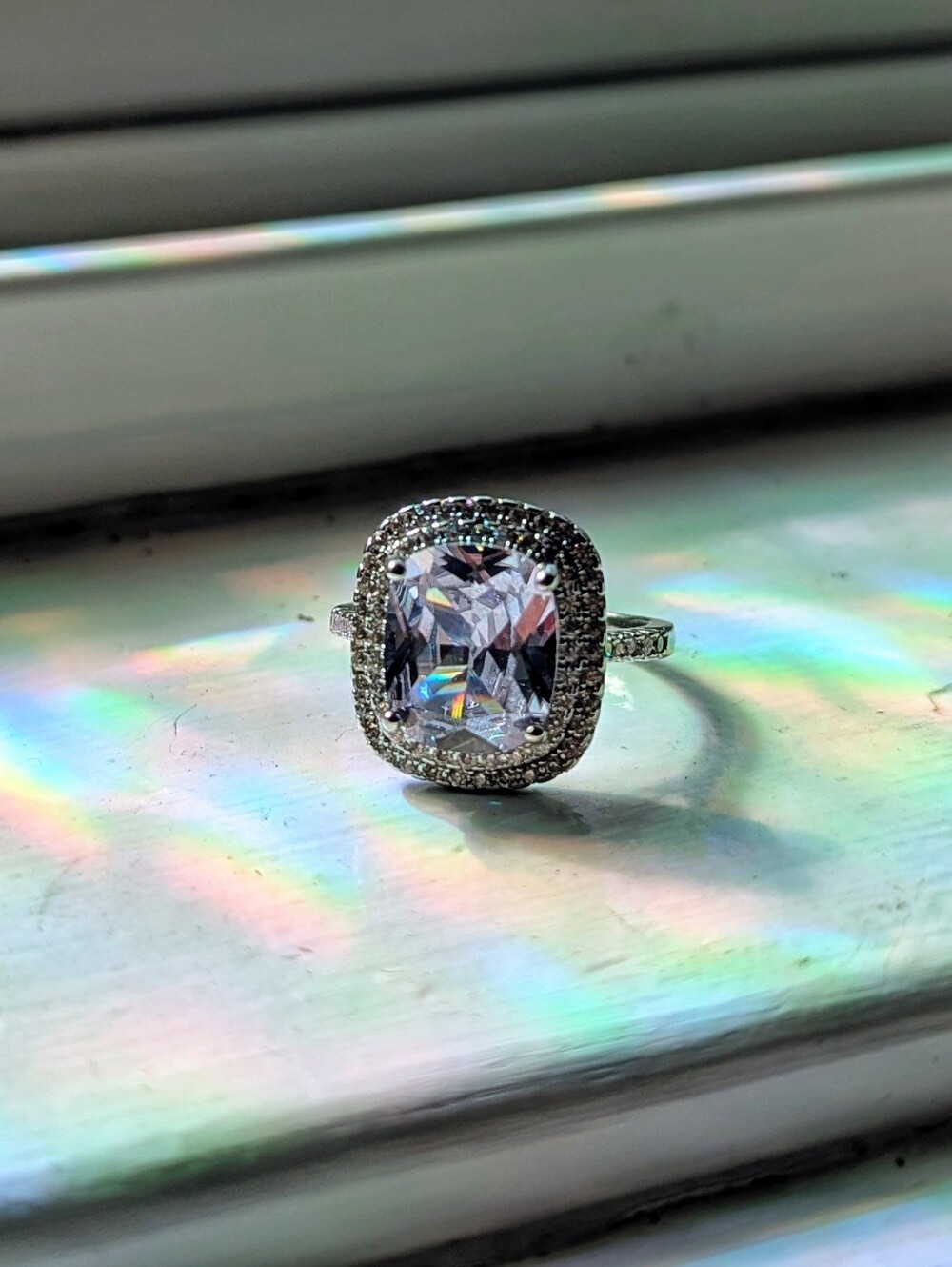 PRELOVED 🥰 cushion cut diamond cubic zirconia silver tone ring size 7